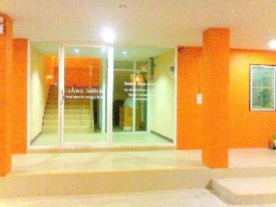 Somjai Place Ayutthaya Bagian luar foto